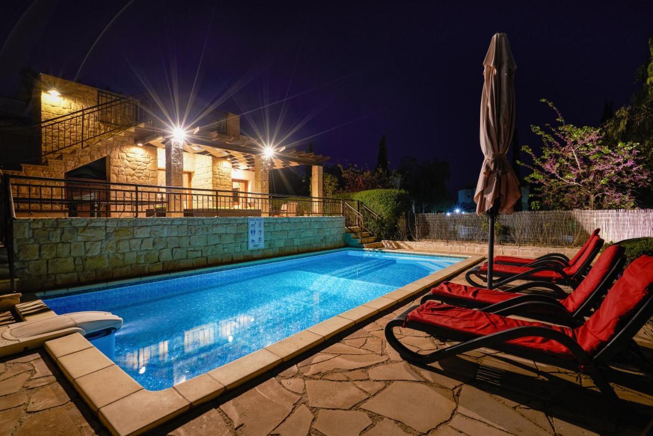 3 Bedroom Villa Madelini With Private Pool, Aphrodite Hills Resort Kouklia Exteriör bild