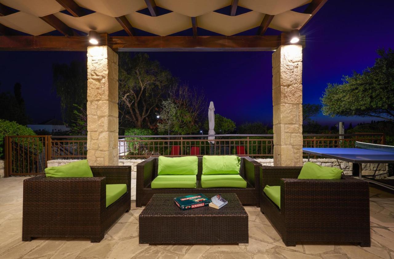 3 Bedroom Villa Madelini With Private Pool, Aphrodite Hills Resort Kouklia Exteriör bild