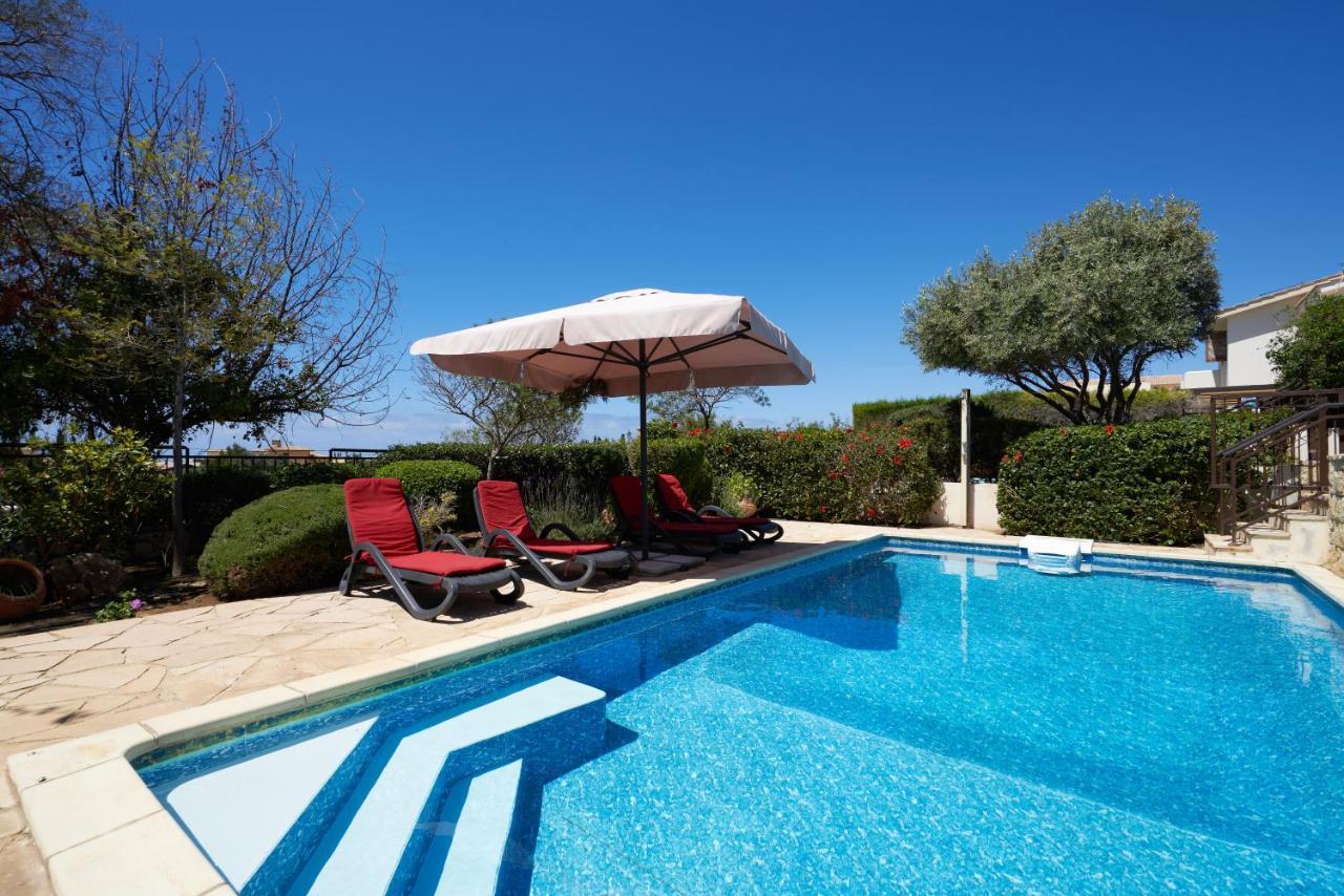3 Bedroom Villa Madelini With Private Pool, Aphrodite Hills Resort Kouklia Exteriör bild