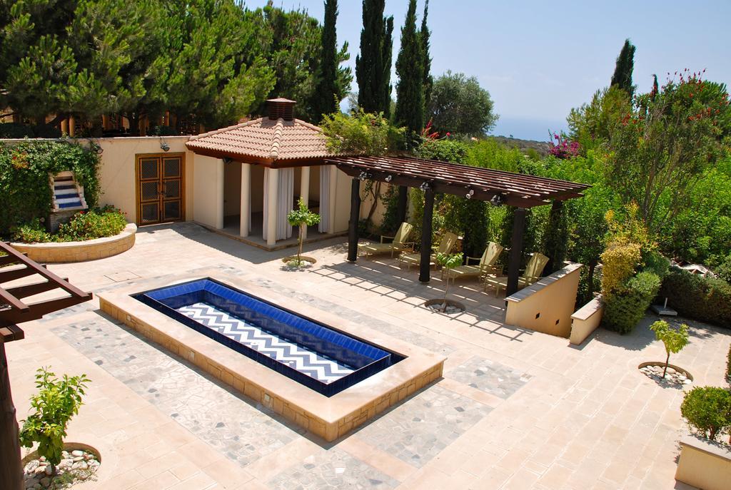 3 Bedroom Villa Madelini With Private Pool, Aphrodite Hills Resort Kouklia Exteriör bild