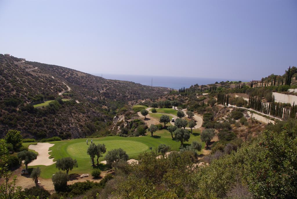 3 Bedroom Villa Madelini With Private Pool, Aphrodite Hills Resort Kouklia Exteriör bild